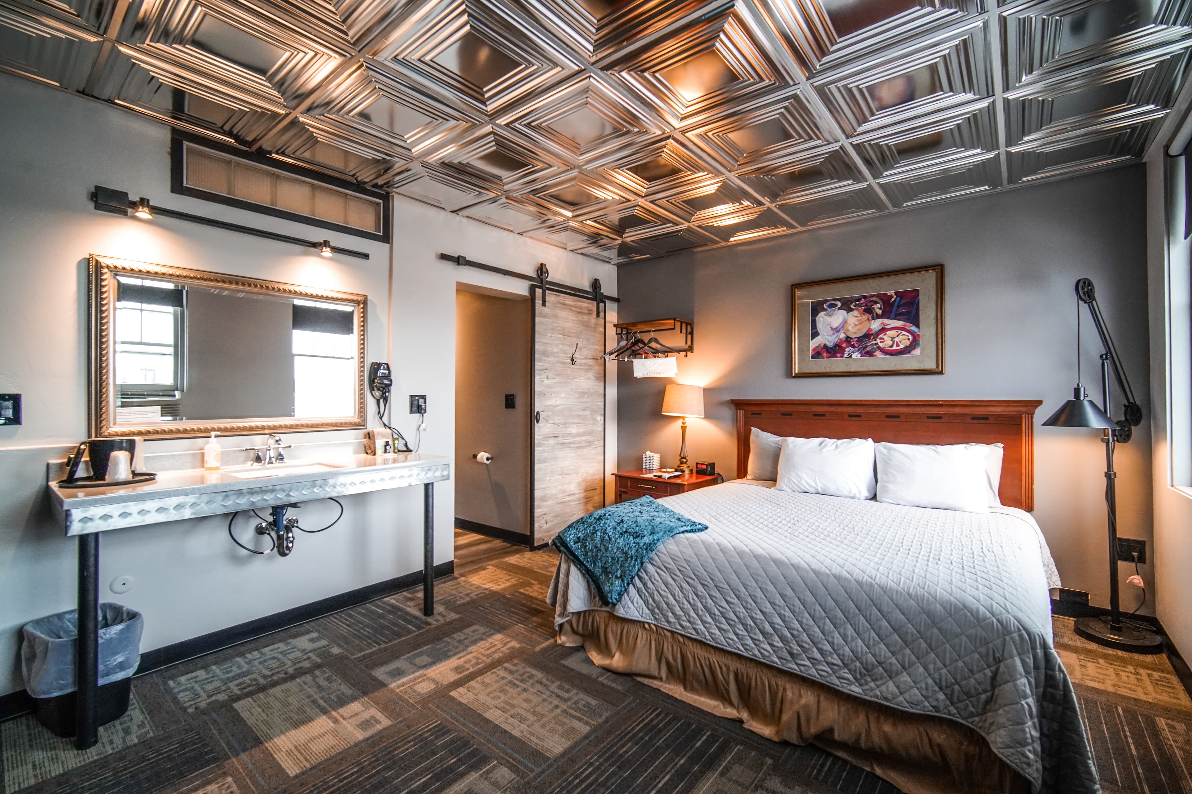 Rundle Suites Hotel